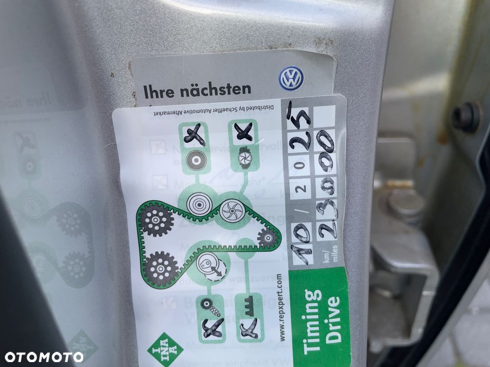 Volkswagen Golf - 24