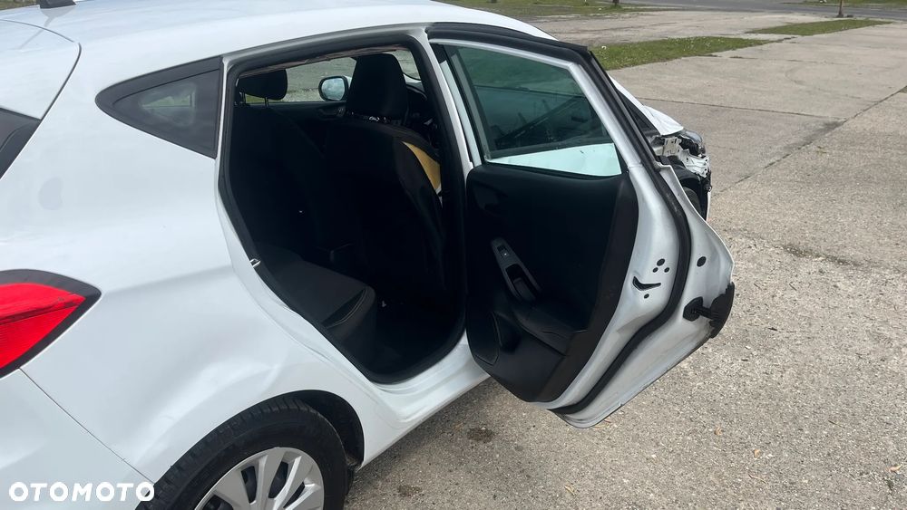 Ford Fiesta 1.1 S&S COOL&CONNECT - 17