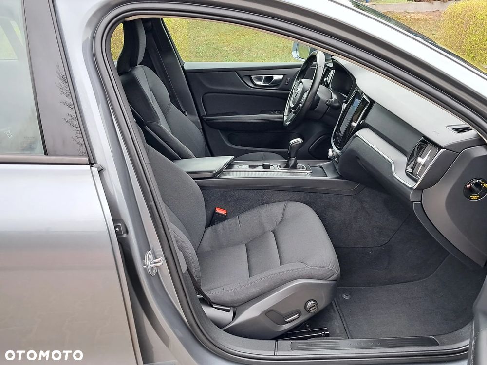 Volvo V60 D3 Kinetic - 19
