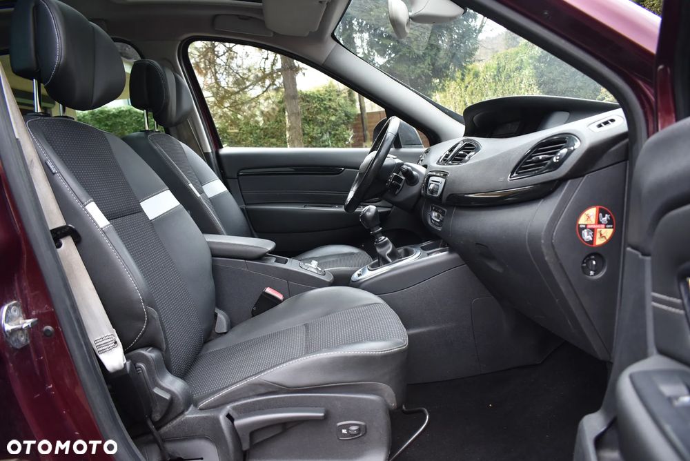 Renault Scenic Energy dCi 130 Start & Stop Bose Edition - 24
