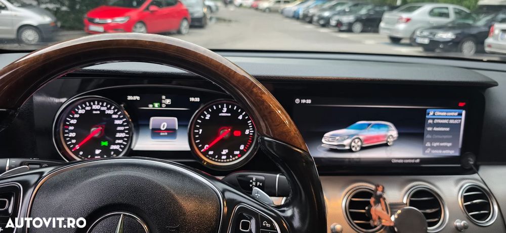 Mercedes-Benz E 200 d T-Modell Aut - 14