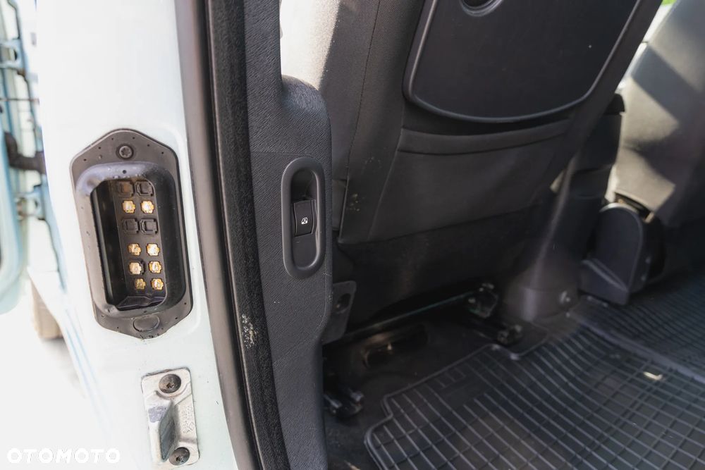 Renault Kangoo ENERGY dCi 90 FAP Start & Stop TomTom Edition - 10