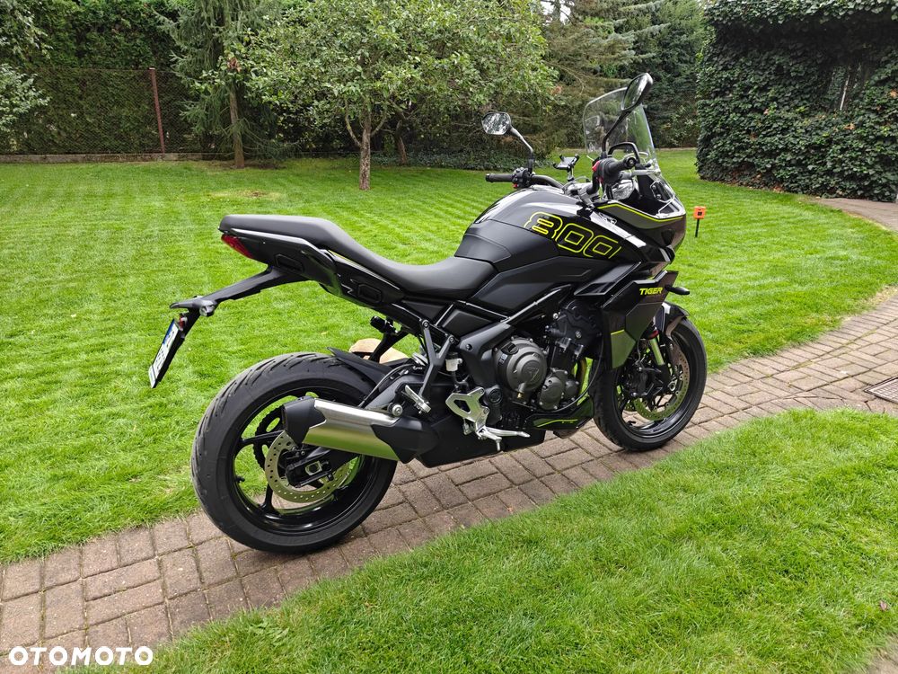 Triumph Tiger - 2