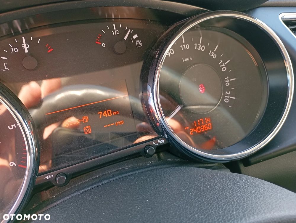 Peugeot 3008 HDi 115 Allure - 7