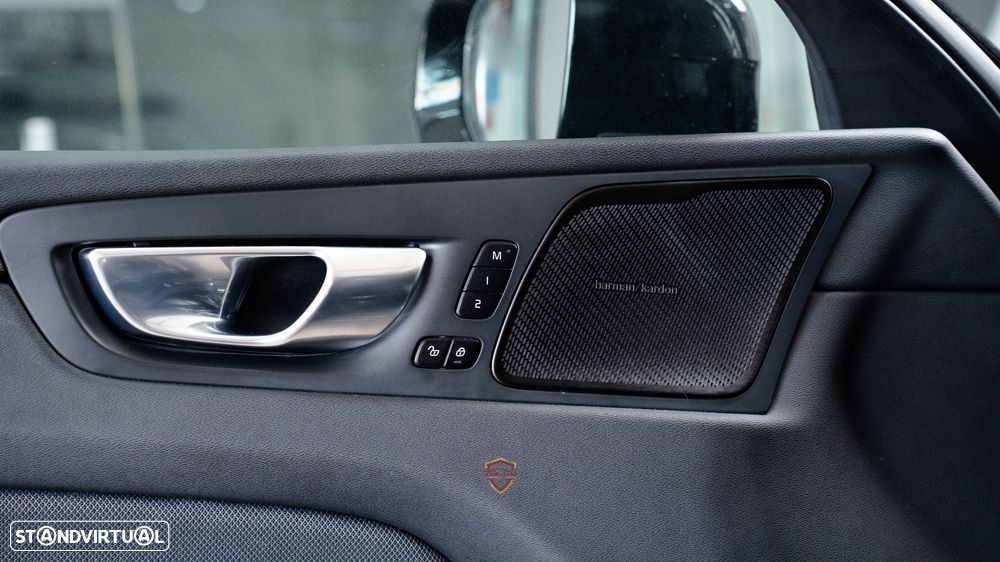 Volvo XC 60 2.0 T8 PHEV Polestar Engineered AWD - 17