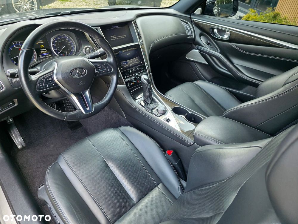Infiniti Q60 - 6