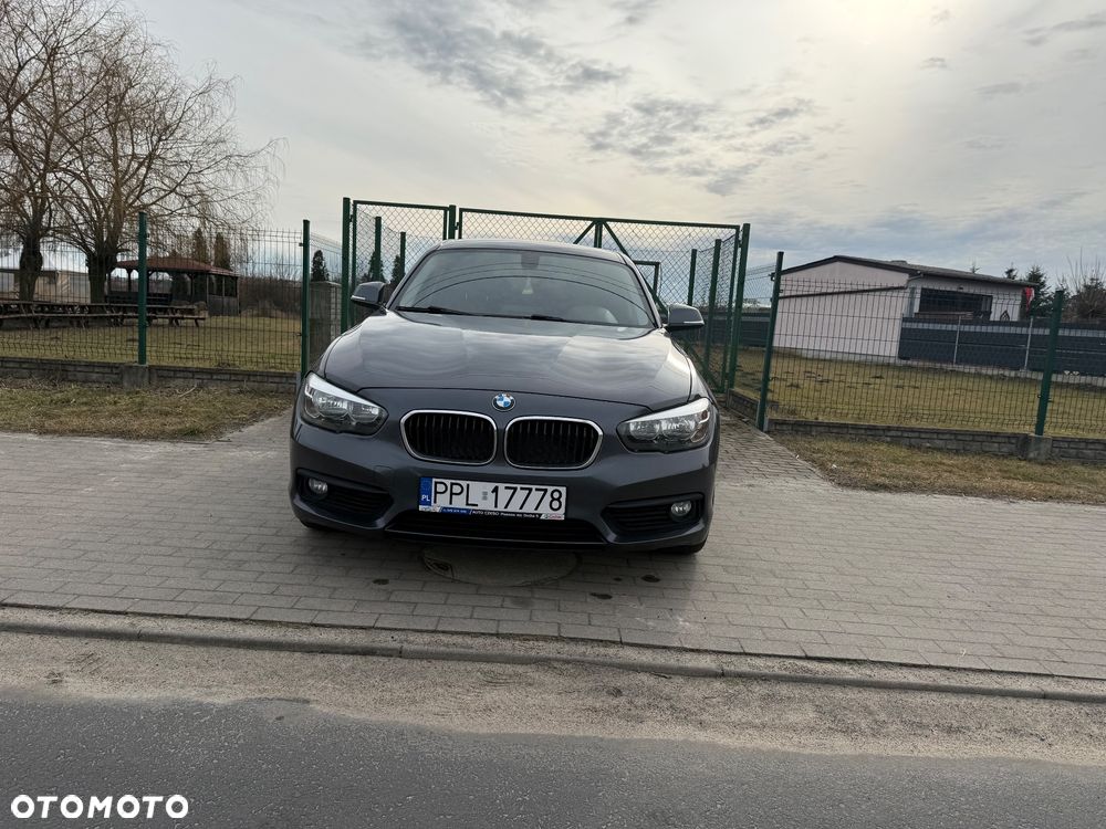 BMW Seria 1 120i - 6