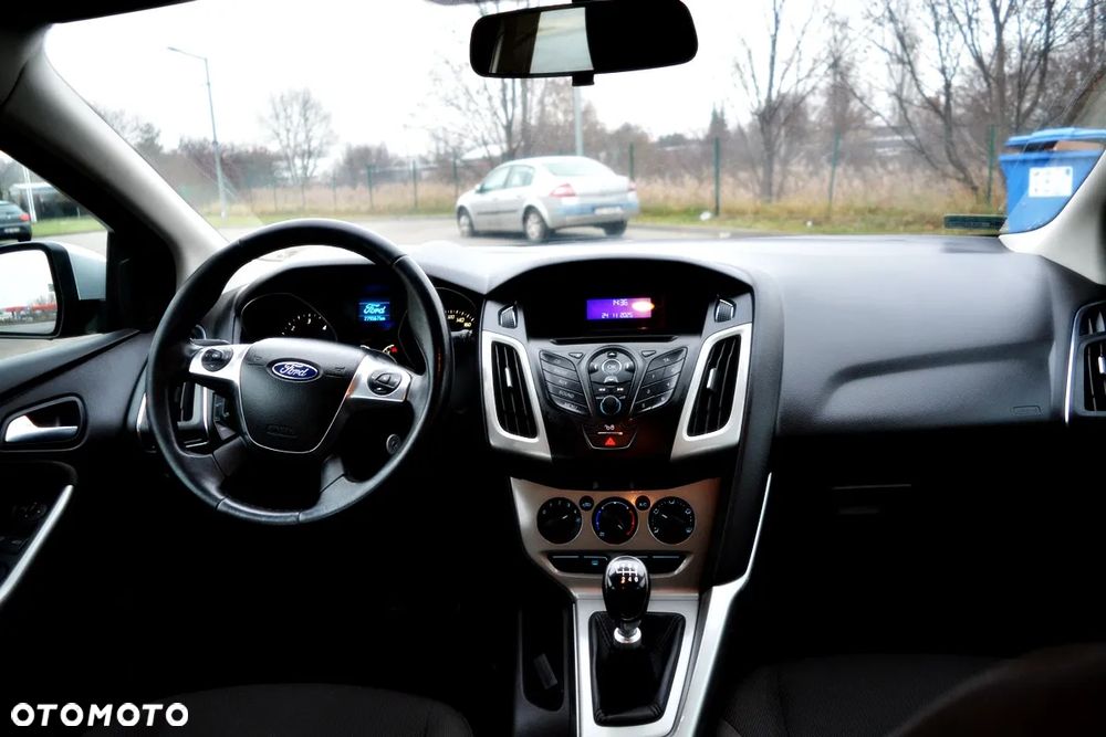 Ford Focus 1.6 TDCi DPF Ambiente - 5