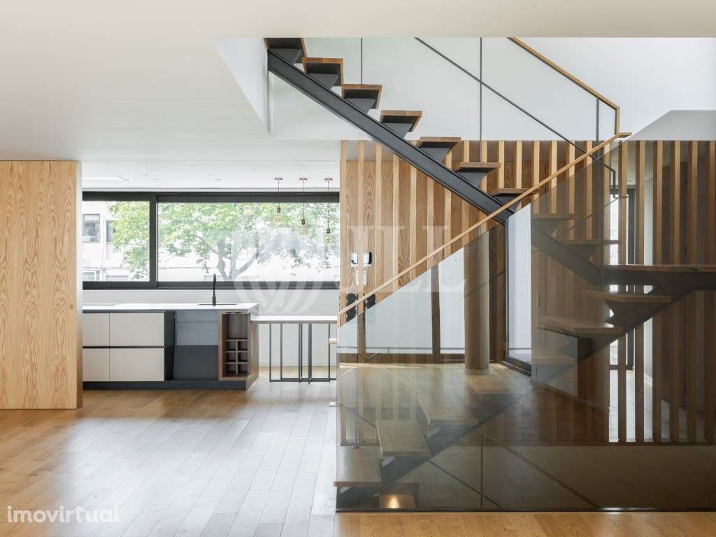 Moradia T4 com piscina e garagem, na Boavista, Porto - Grande imagem: 3/35