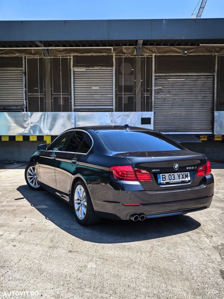BMW Seria 5 525d xDrive - 7