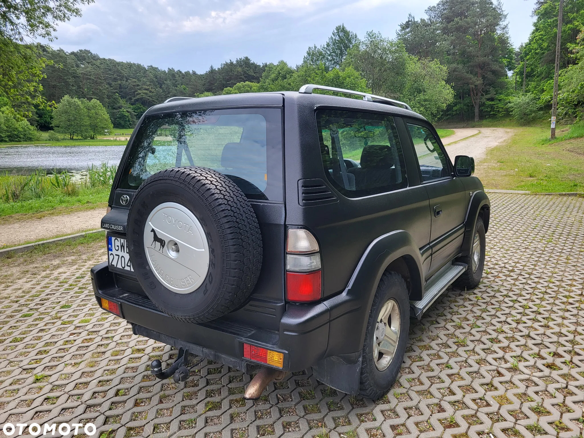 Toyota Land Cruiser - 10
