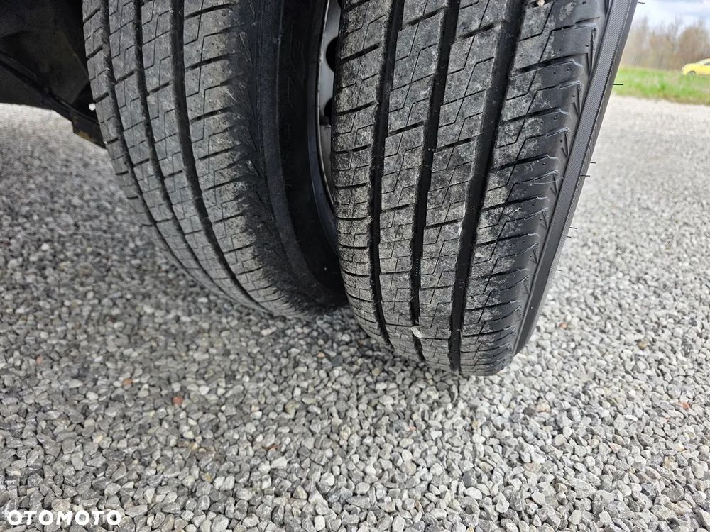 Mercedes-Benz Sprinter chłodnia mroźnia  519 bliźniak Thermo king 8 palet - 28