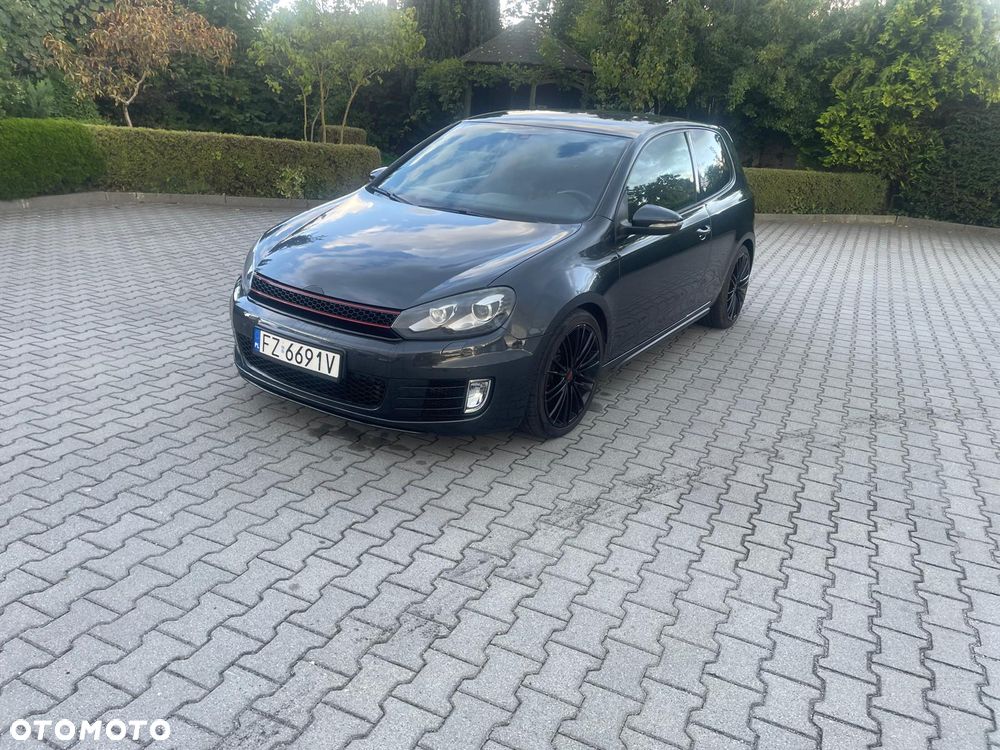 Volkswagen Golf 2.0 GTI DSG - 2