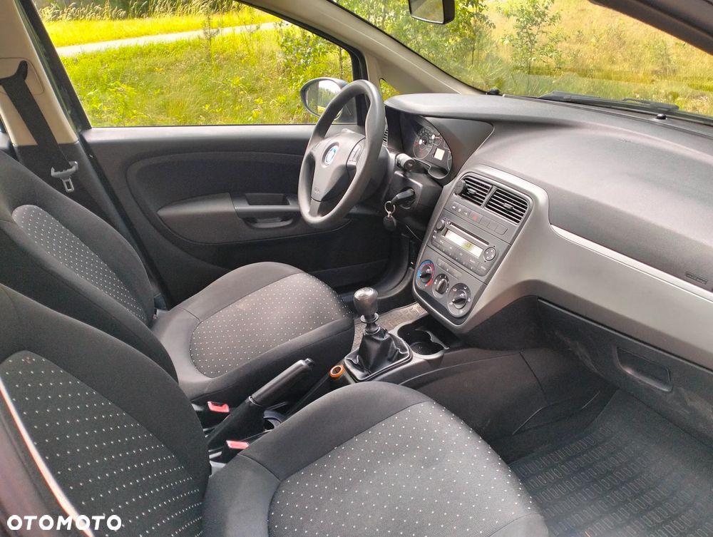 Fiat Punto 1.4 16V Dynamic - 40