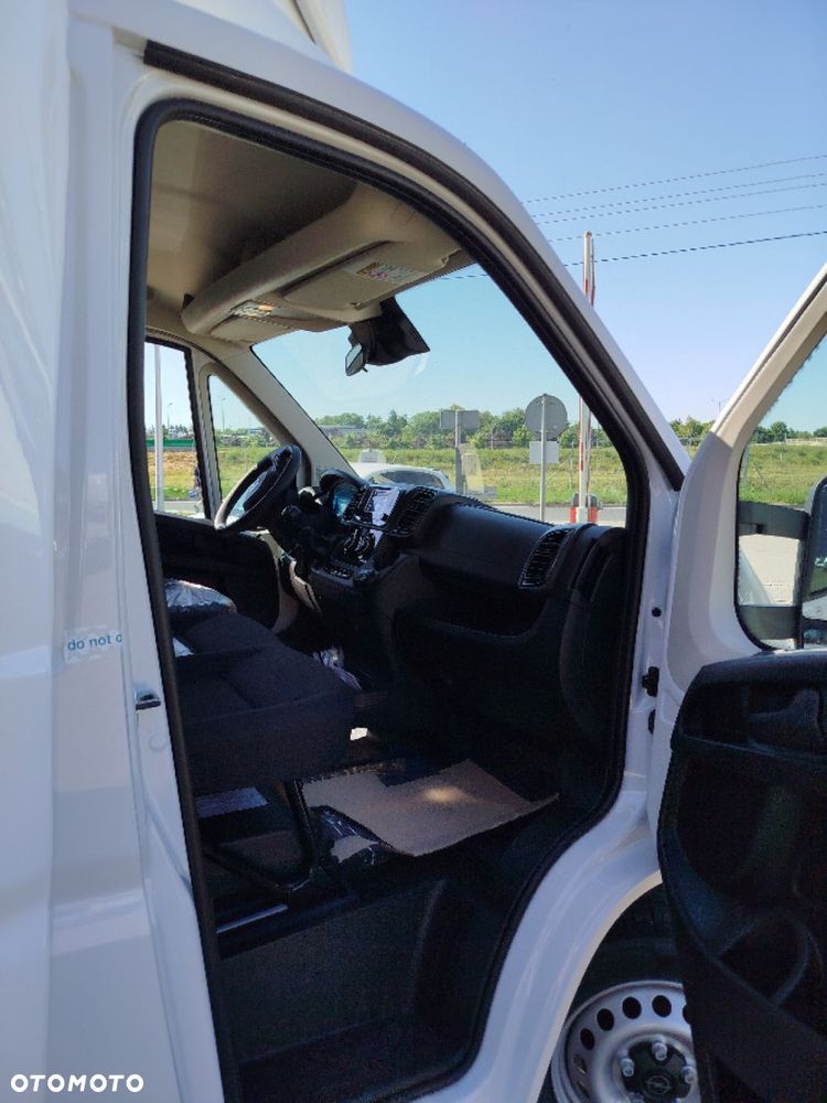 Opel Movano Podwozie z Zabydową Plandeka - 20