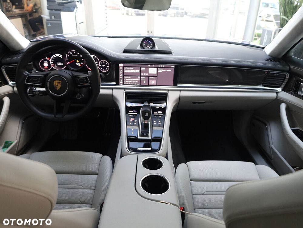 Porsche Panamera Turbo S - 9