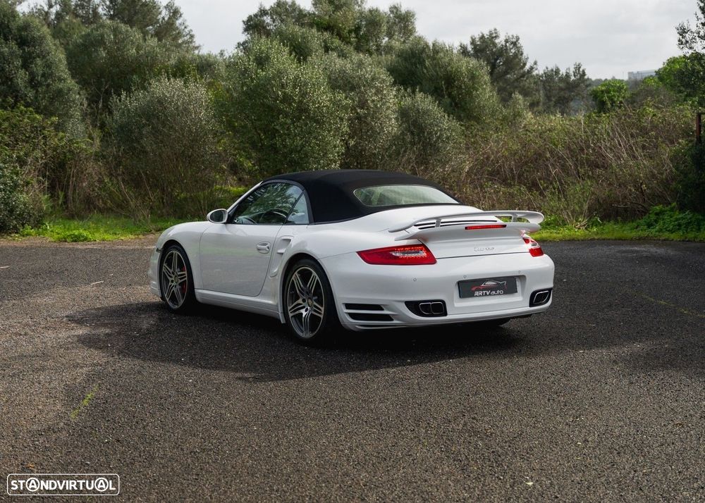 Porsche 911 (997) Turbo Cabriolet - 10