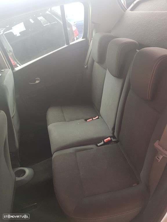 Renault Clio 1.5 dCi Fairway - 8