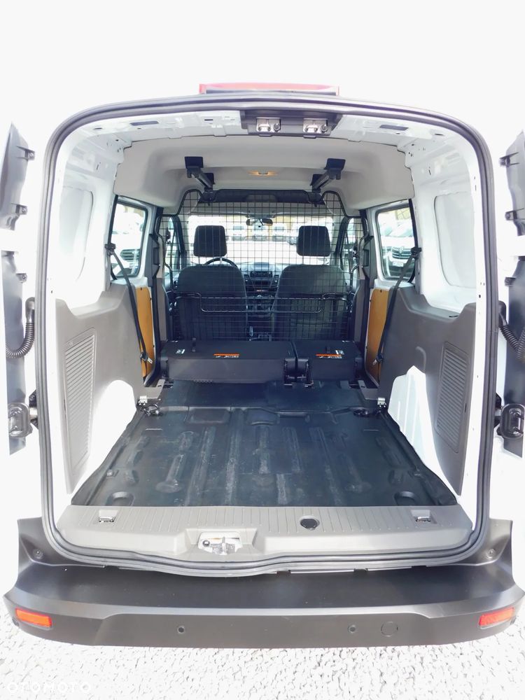 Ford Transit Connect - 8