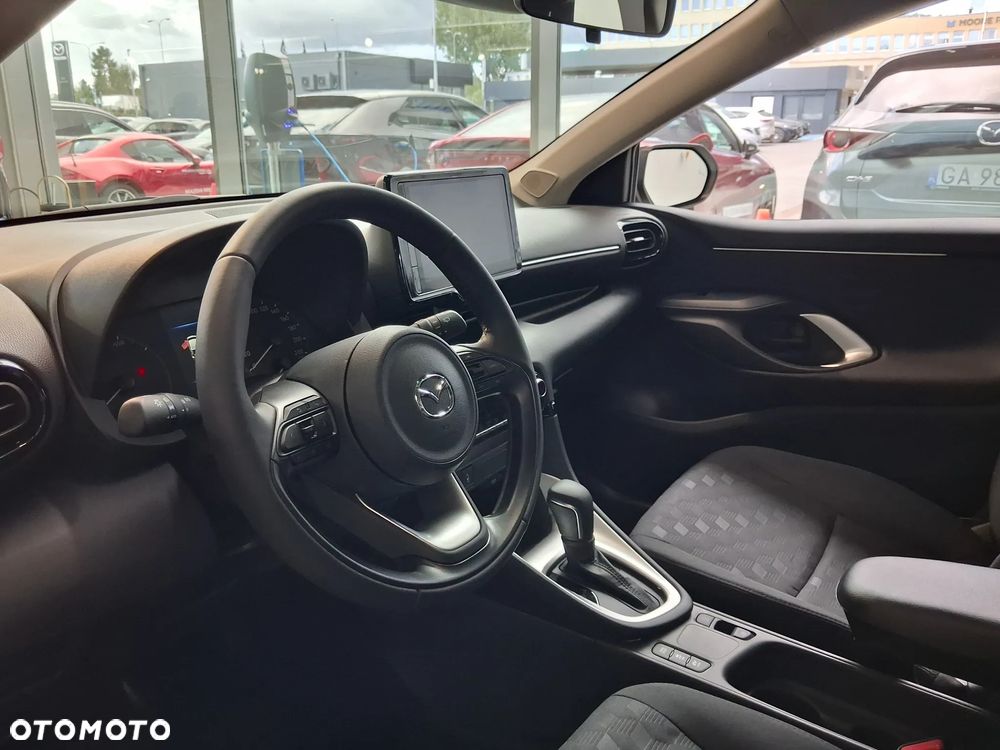 Mazda 2 Hybrid - 6
