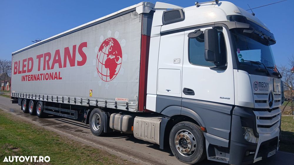 Mercedes-Benz Actros - 1