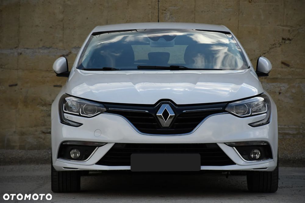 Renault Megane 1.5 Blue dCi Business - 3