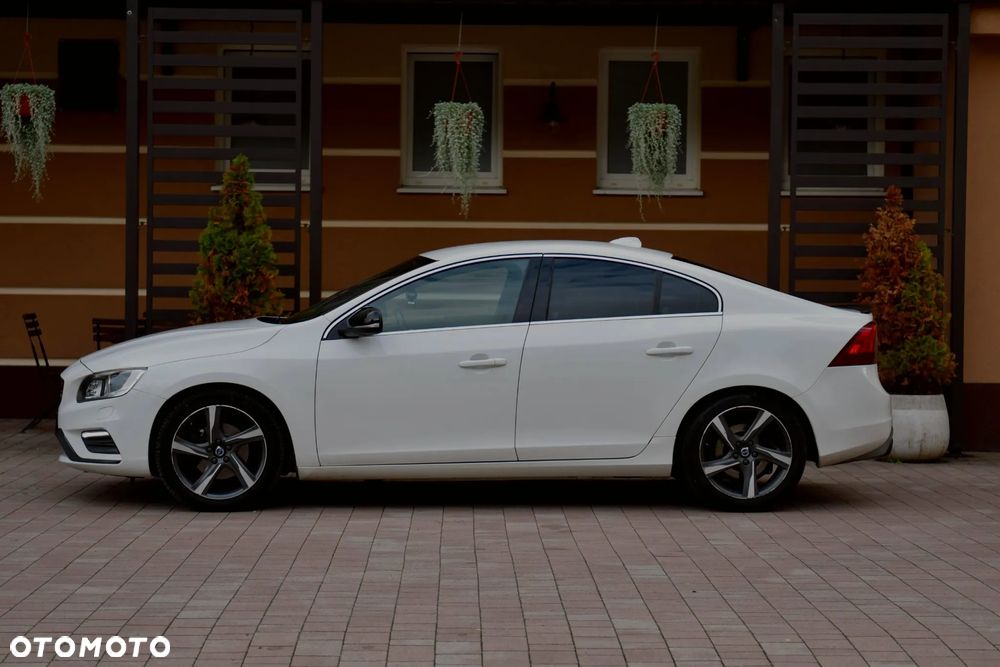 Volvo S60 D3 Drive-E R-Design Momentum - 6