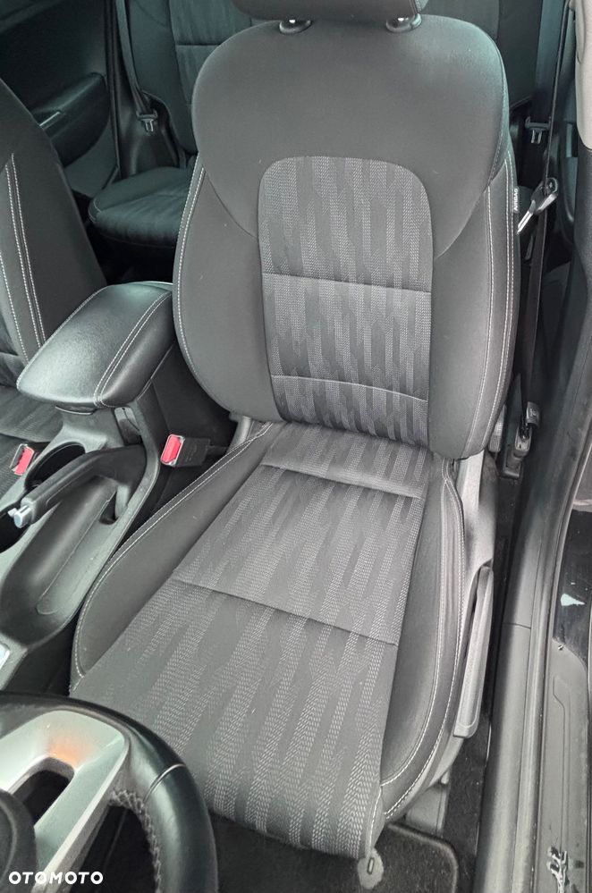 Kia Sportage 1.6 GDI M 2WD - 24