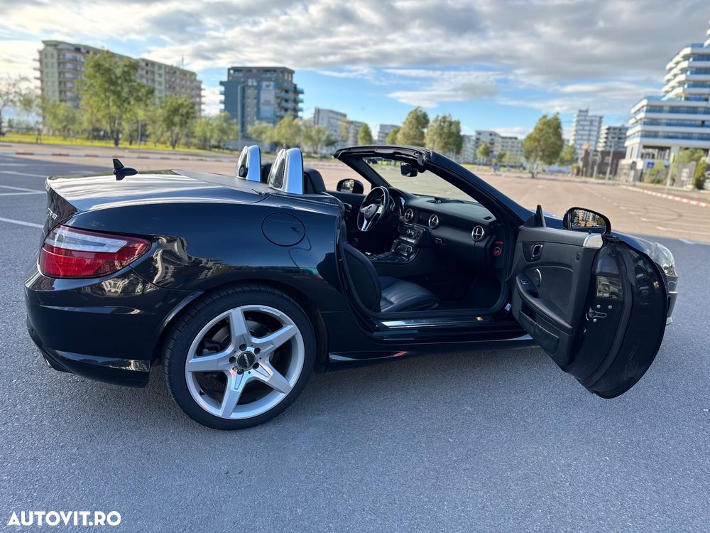 Mercedes-Benz SLK 250 (BlueEFFICIENCY) 7G-TRONIC - 12