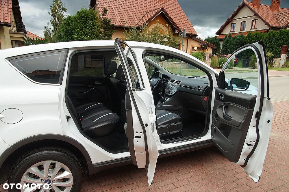 Ford Kuga 2.0 TDCi 4x4 Titanium - 20