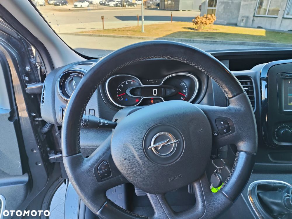 Opel Vivaro - 13