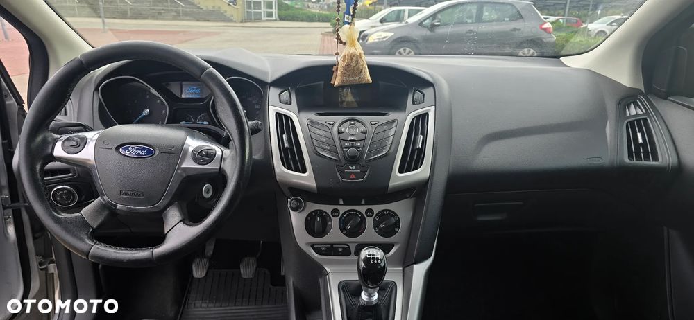 Ford Focus 1.6 TDCi Ambiente - 6