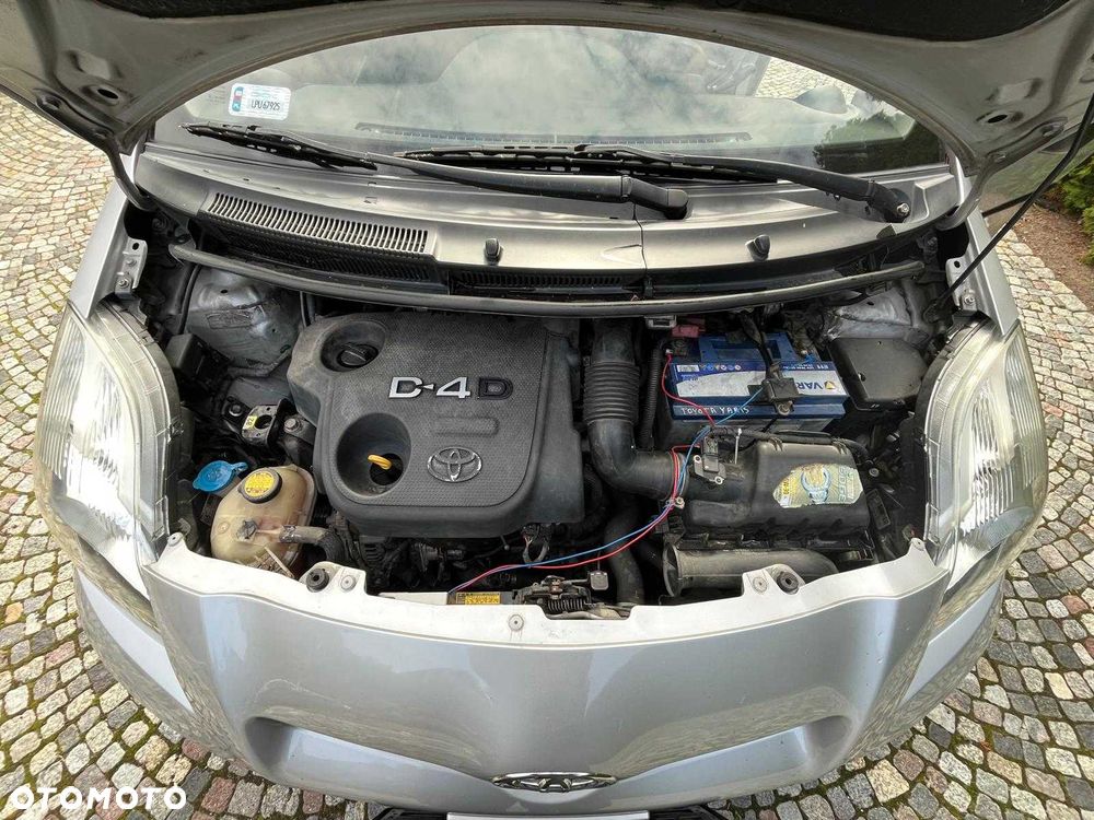 Toyota Yaris - 7