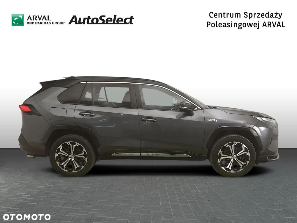 Toyota RAV4 - 6