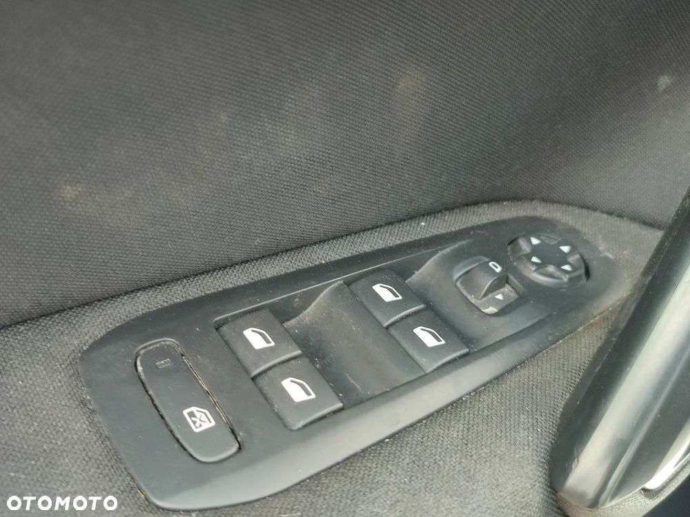 Peugeot 308 1.5 BlueHDi Business Line S&S - 21