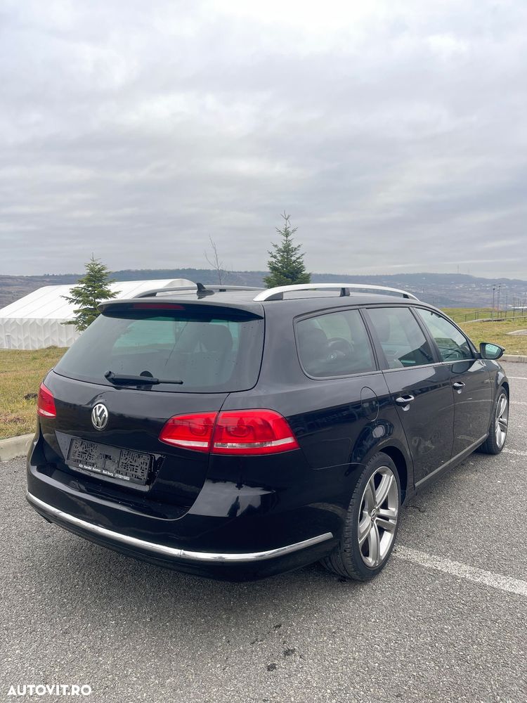 Volkswagen Passat Variant 2.0 Blue TDI DSG SCR R-Line - 4