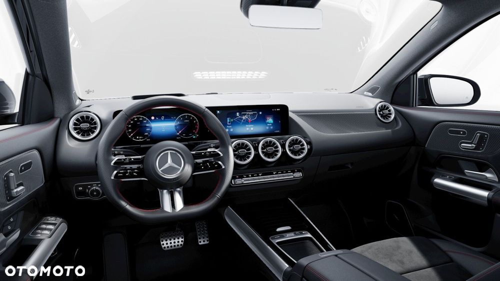 Mercedes-Benz GLA - 8