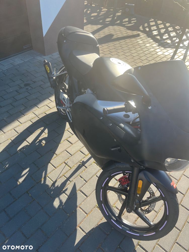 Aprilia RS - 9