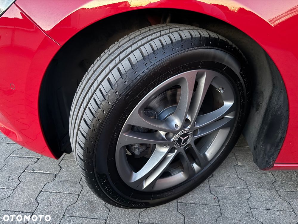 Mercedes-Benz Klasa B 180 d Progressive 7G-DCT - 28