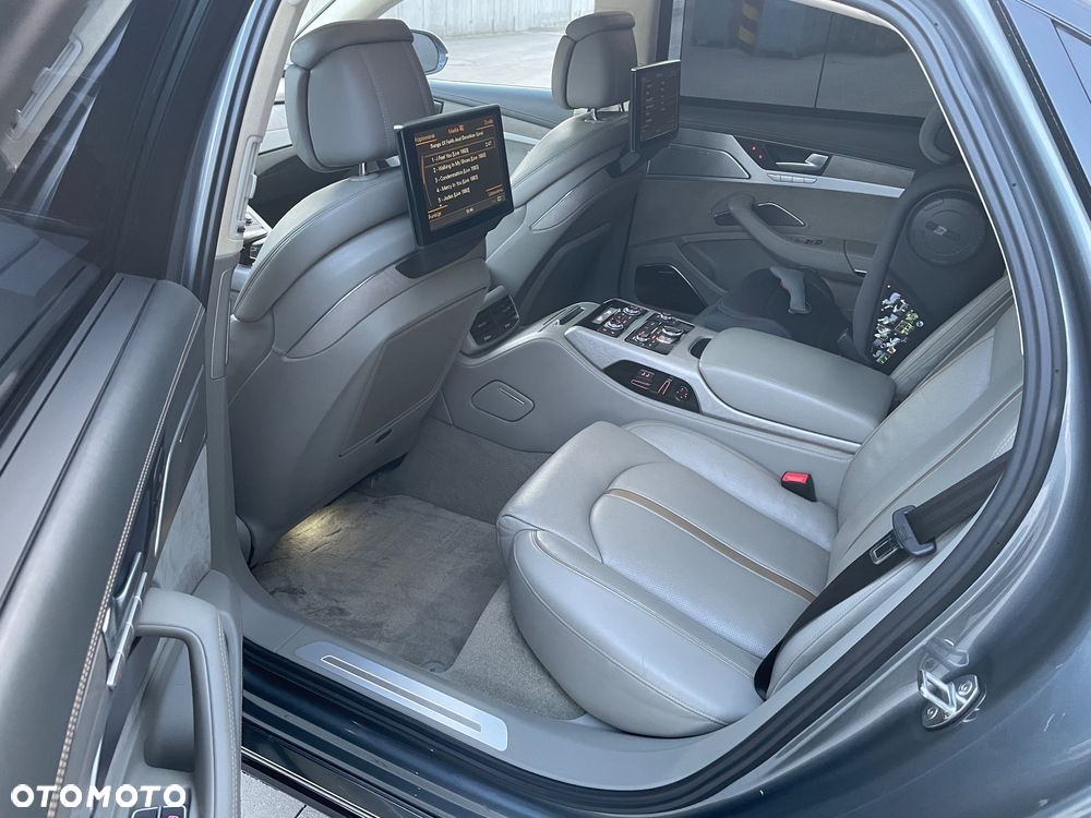 Audi A8 4.0 TFSI cylinder on demand quattro tiptronic Lang - 29