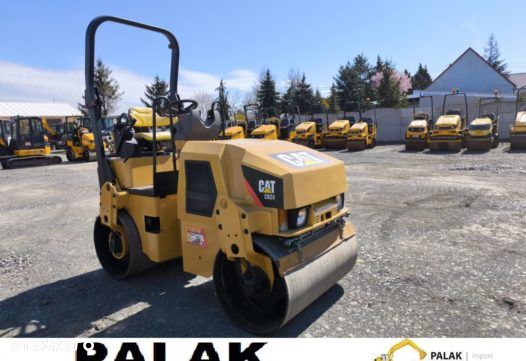 Caterpillar Walec drogowy  CAT CB 24   ,  2009 rok - 9