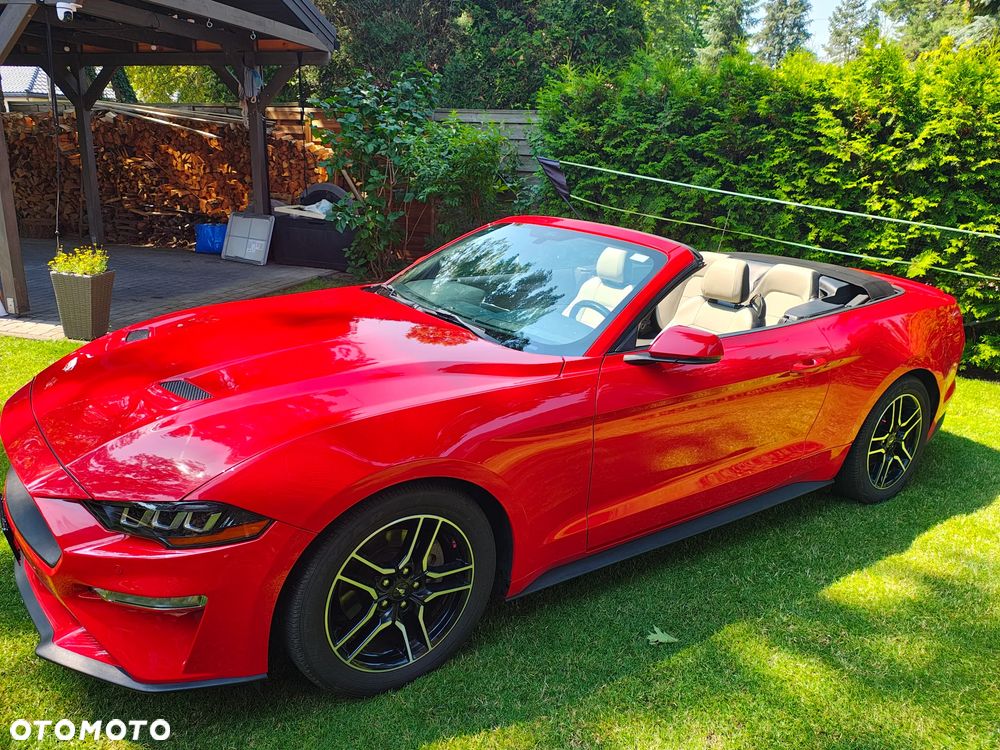 Ford Mustang - 3