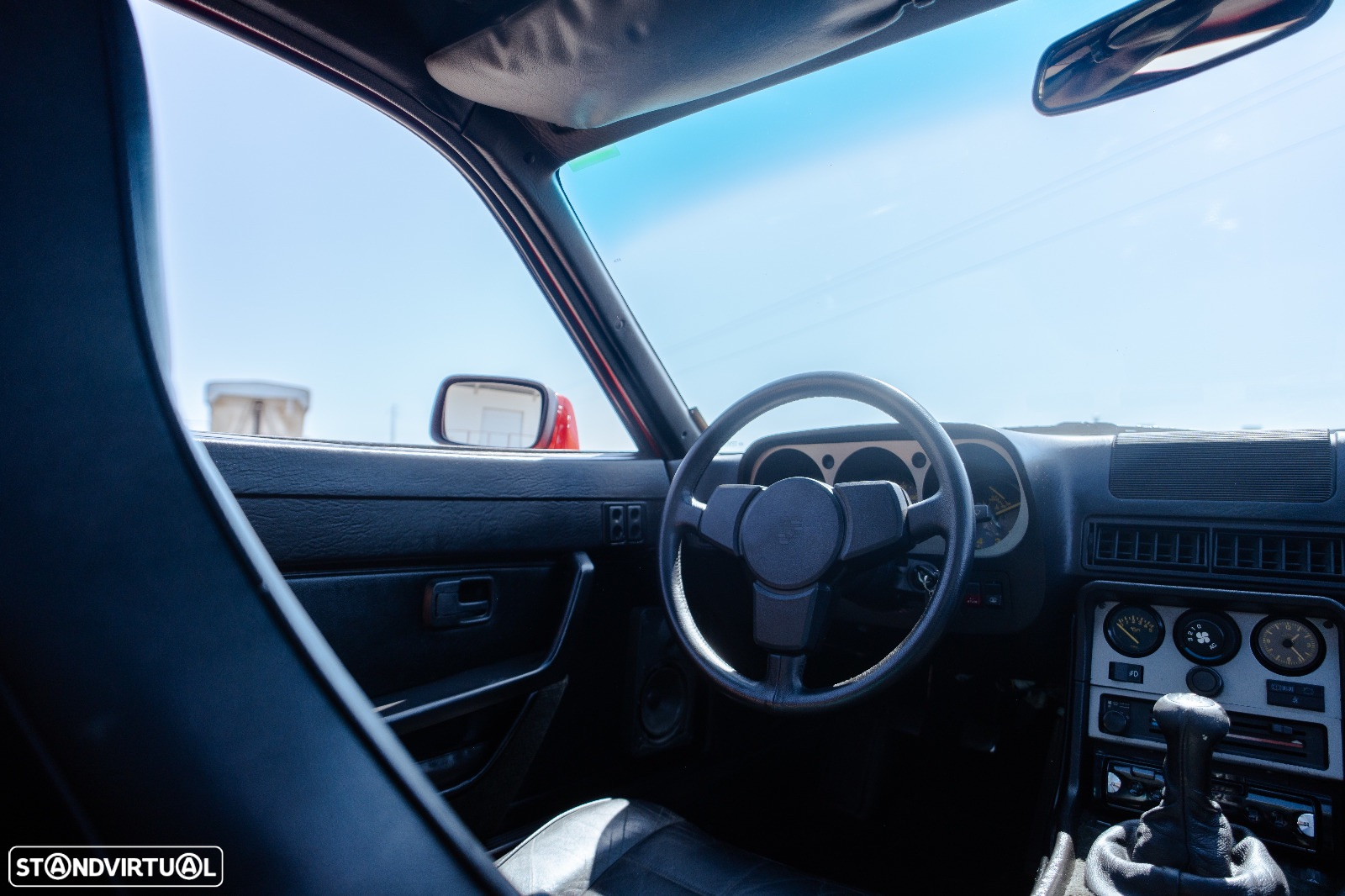 Porsche 944 Standard - 24