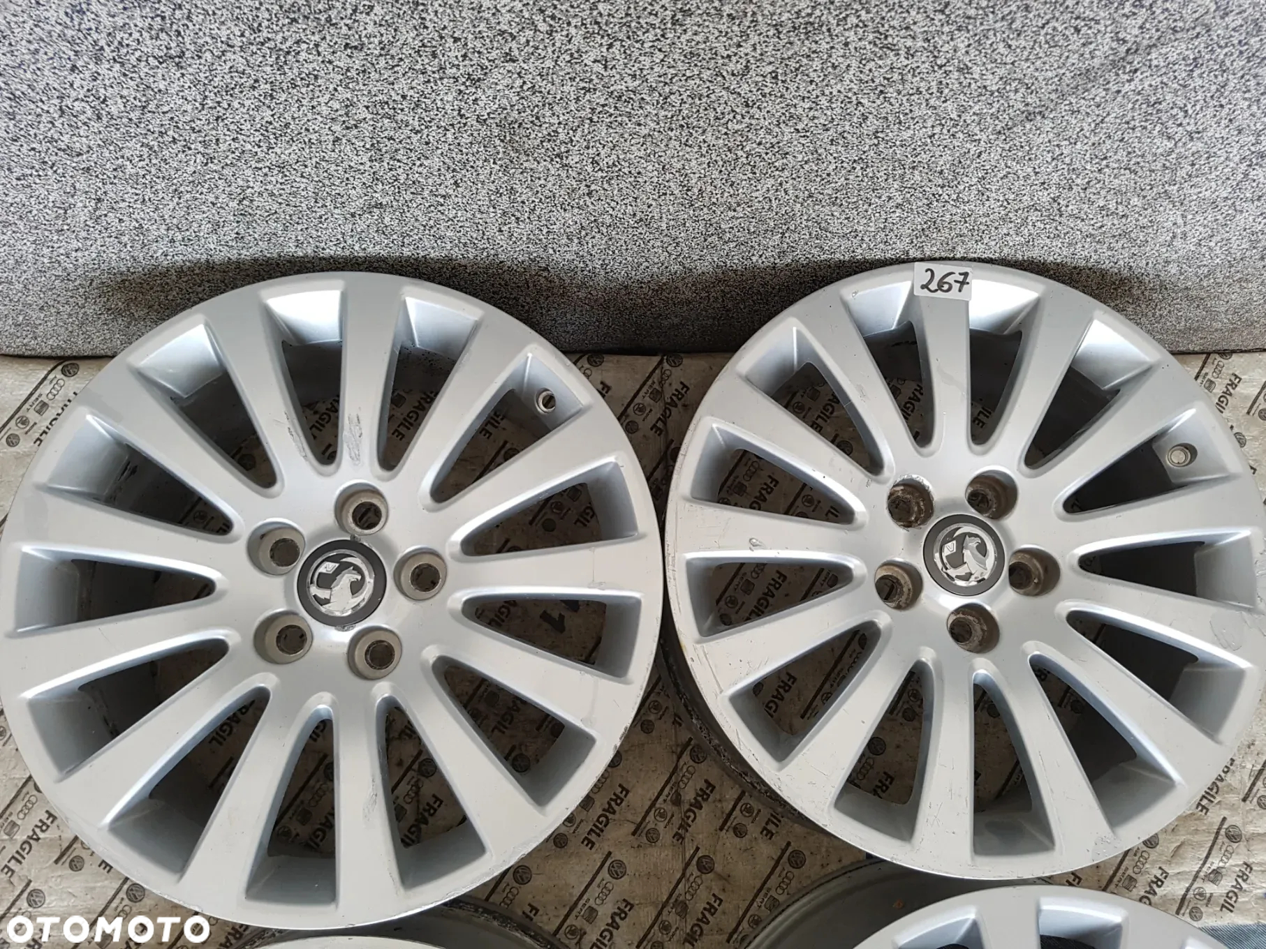 FELGI ALU OPEL INSYGNIA SPORT TOURER 8JX18 IS42 5X120 - 3