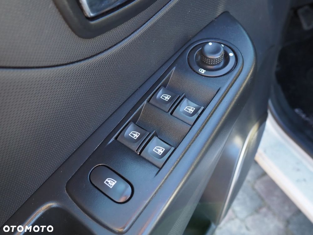 Renault Captur ENERGY dCi 90 Start&Stop Experience - 9
