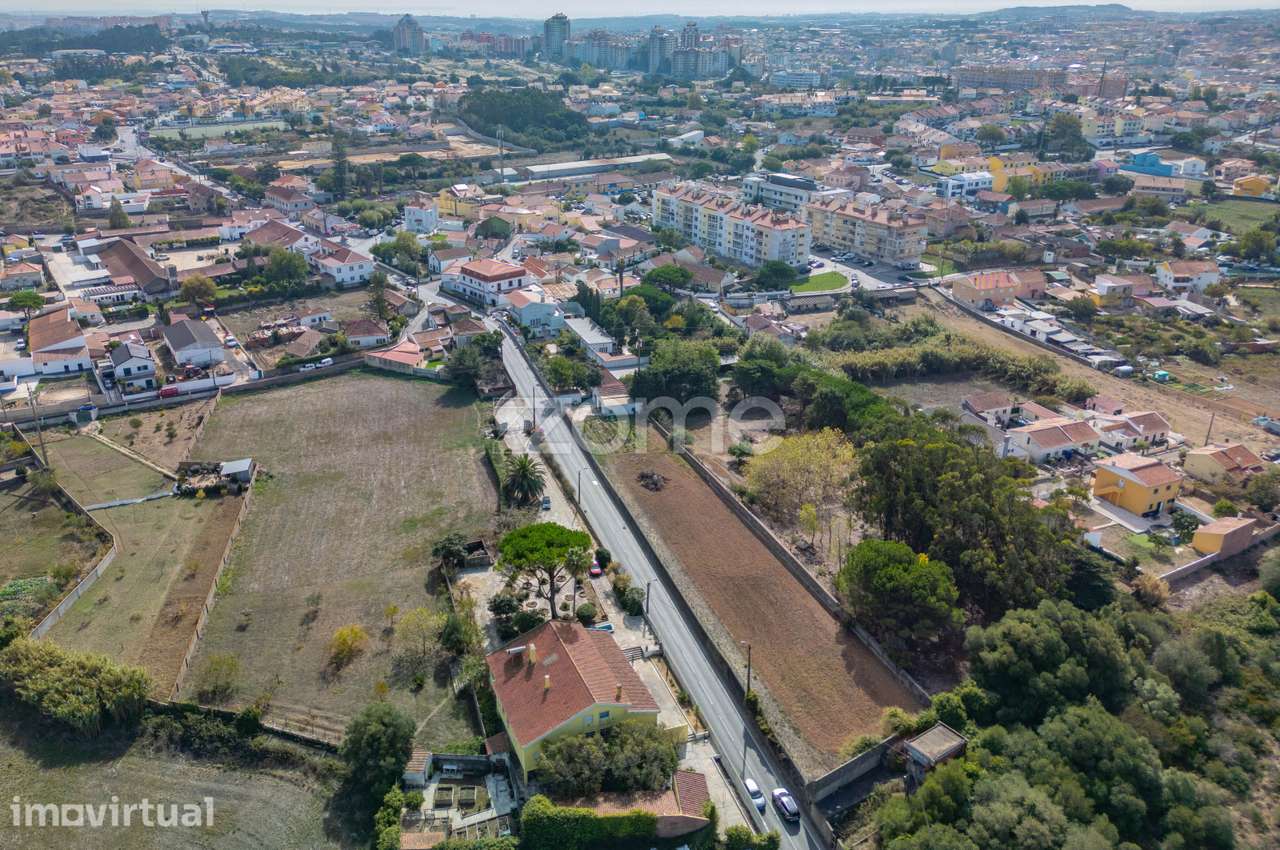 Terreno com 3.100 m² em Algueirão com moradia T3 | Sintra - Grande imagem: 3/48