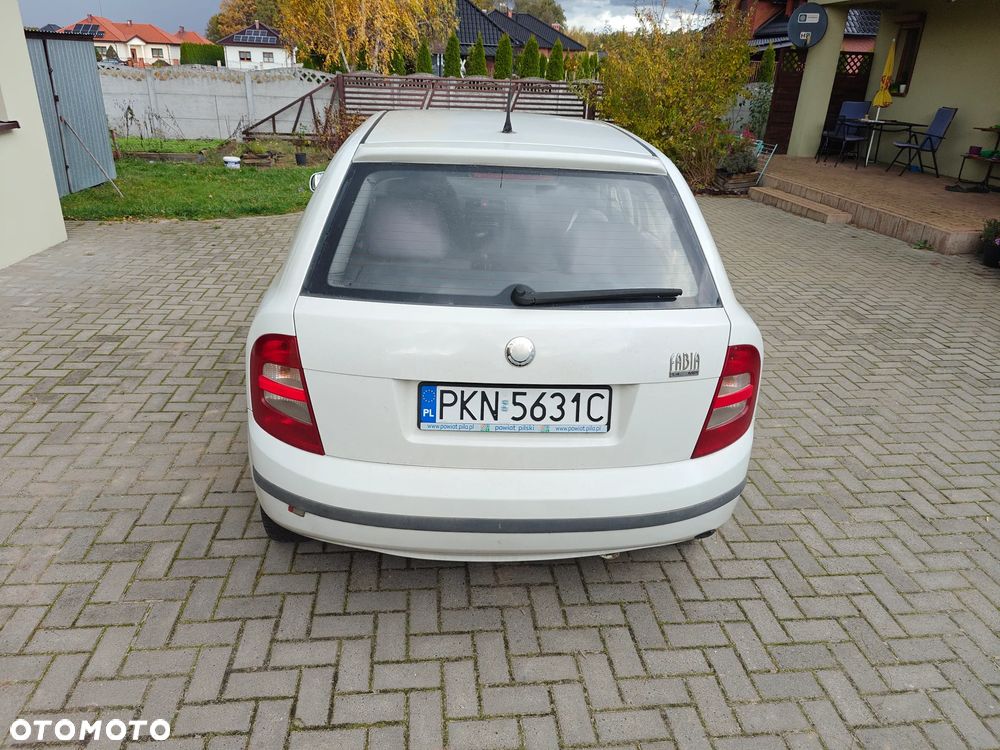 Skoda Fabia 1.4 - 4