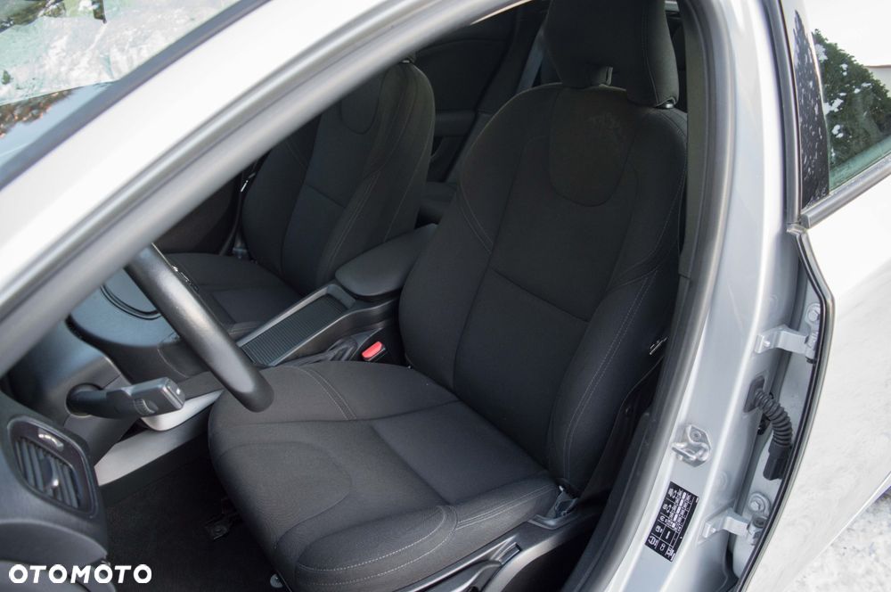 Volvo V40 D2 Drive-E Kinetic - 30