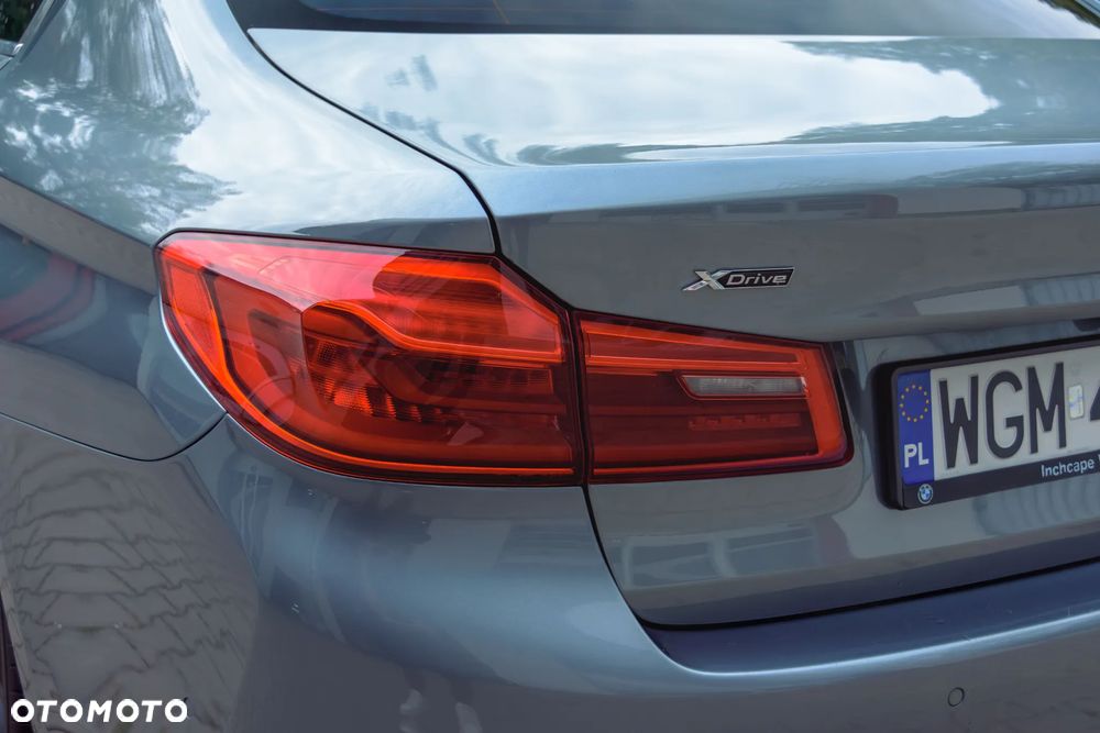 BMW Seria 5 540d xDrive - 22