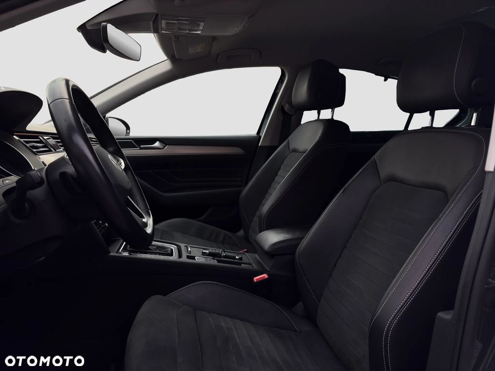 Volkswagen Passat 2.0 TSI Elegance DSG - 9